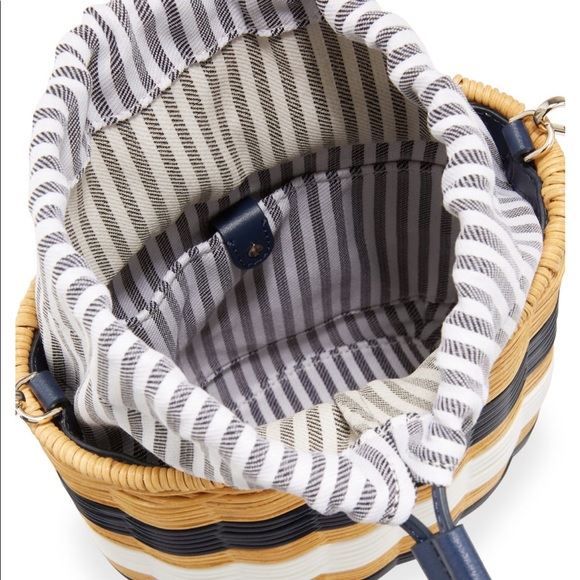 SOLD! 🎉Kate Spade medium wicker basket bag white navy stripe brand new with tag - Picture 2 of 15
